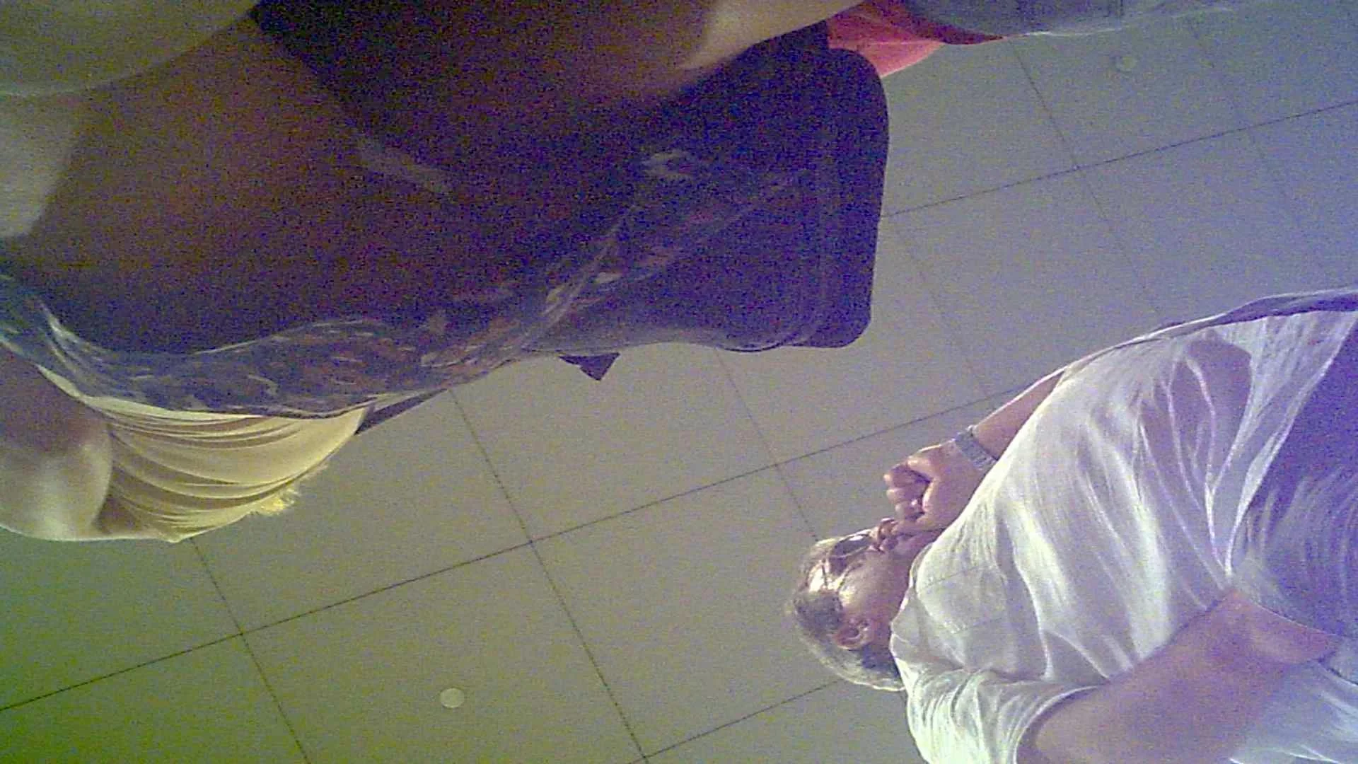 Upskirt with pad at the Airport ( 1)