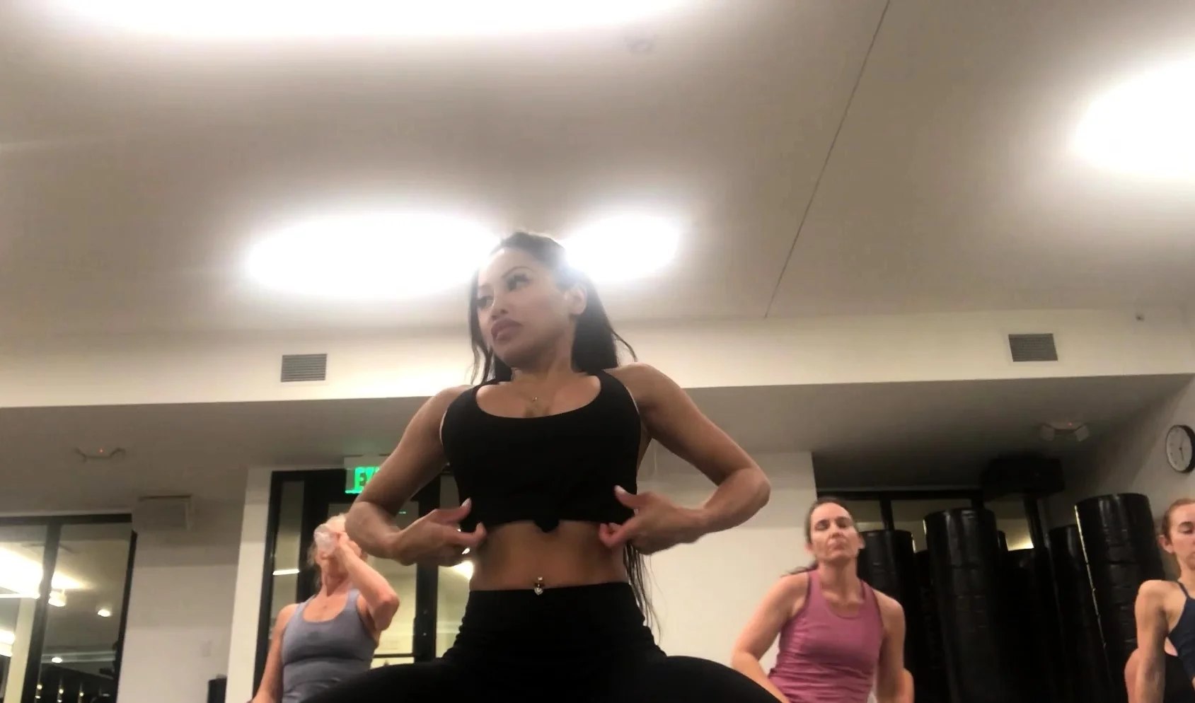 Amateur Anal Ebony Solo