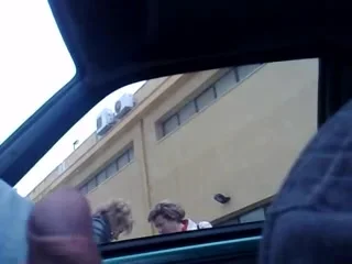Al Parcheggio del Supermercato