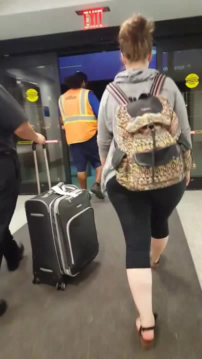 Juicy marshmallow white booty candid 3