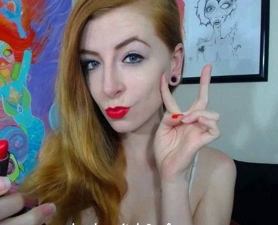 Amateur Blonde Teen Plays Solo with Toy Webcam Porn