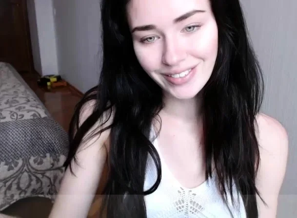 Hot amateur webcam teen masturbates for their fans