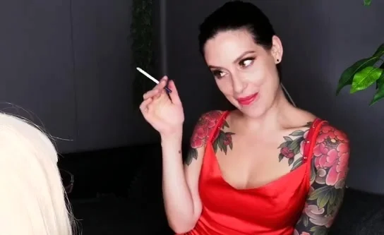 Sissy Ashtray
