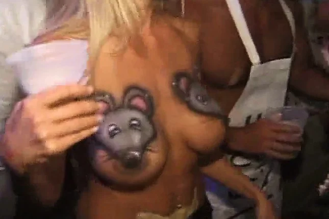 College girls showing off their fabulous bodies and kissing in public