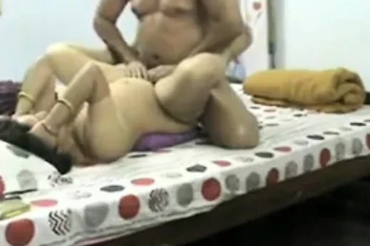 Amateur couple hidden webcam sex