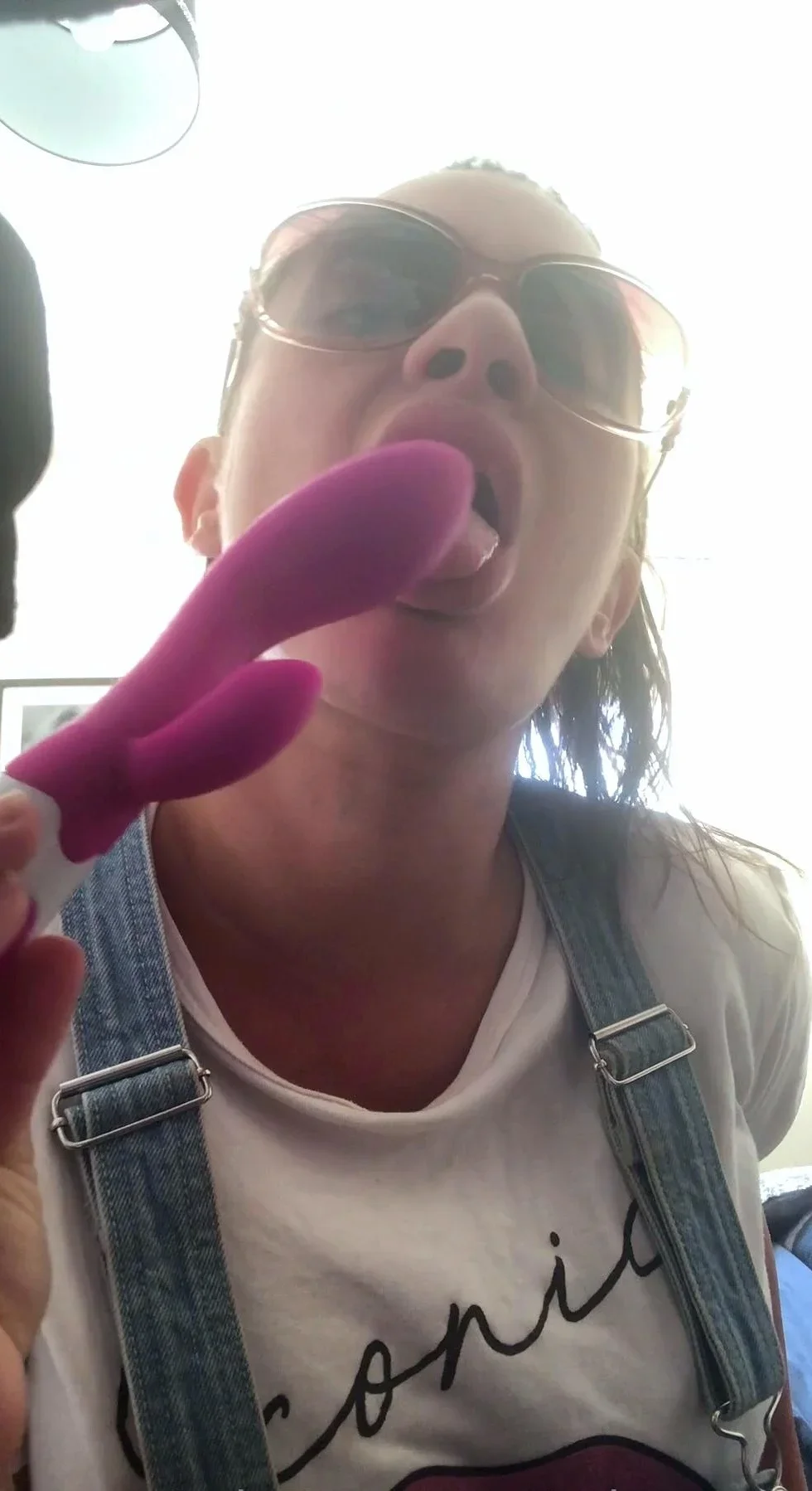 Brunette Solo Webcam Masturbation