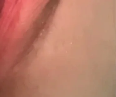 A fan controls my bursting bladder on Snapchat and I piss