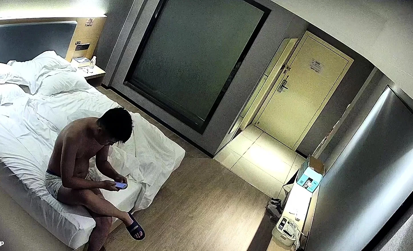 Amateurs Caught On Hidden Cam
