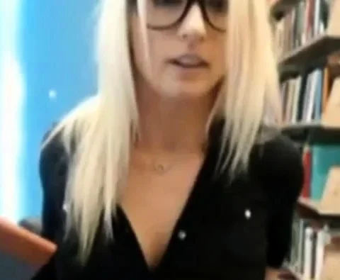 Nerdy Library Girl