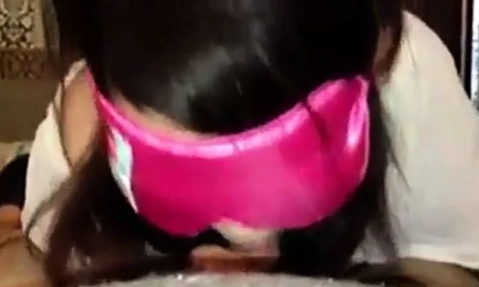 Japanese women have a blindfold