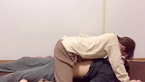 Youtube初撮影後にドmイケメン男を乳首責めフェラと中出し騎乗位で襲っちゃいました。japanese Amateur Youtuber Cowgirl Sex - えむゆみカップル