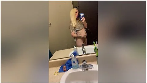 White Girl Playing With Herself