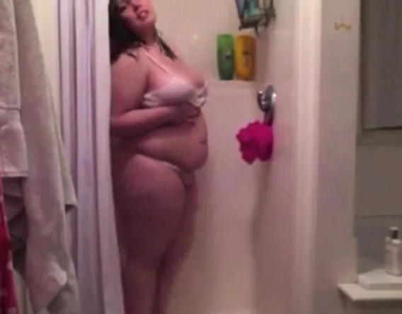 Sexy BBW Stripping in the shower - CassianoBR