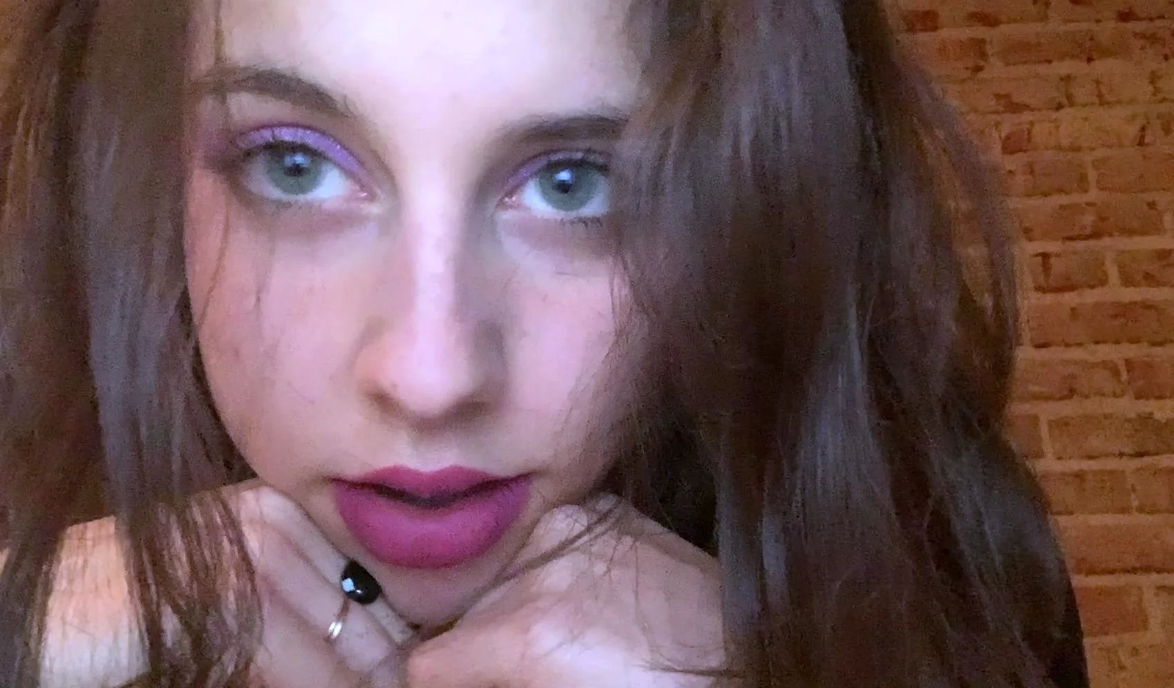 Beautiful teen brunette Jessica Sinn masturbates