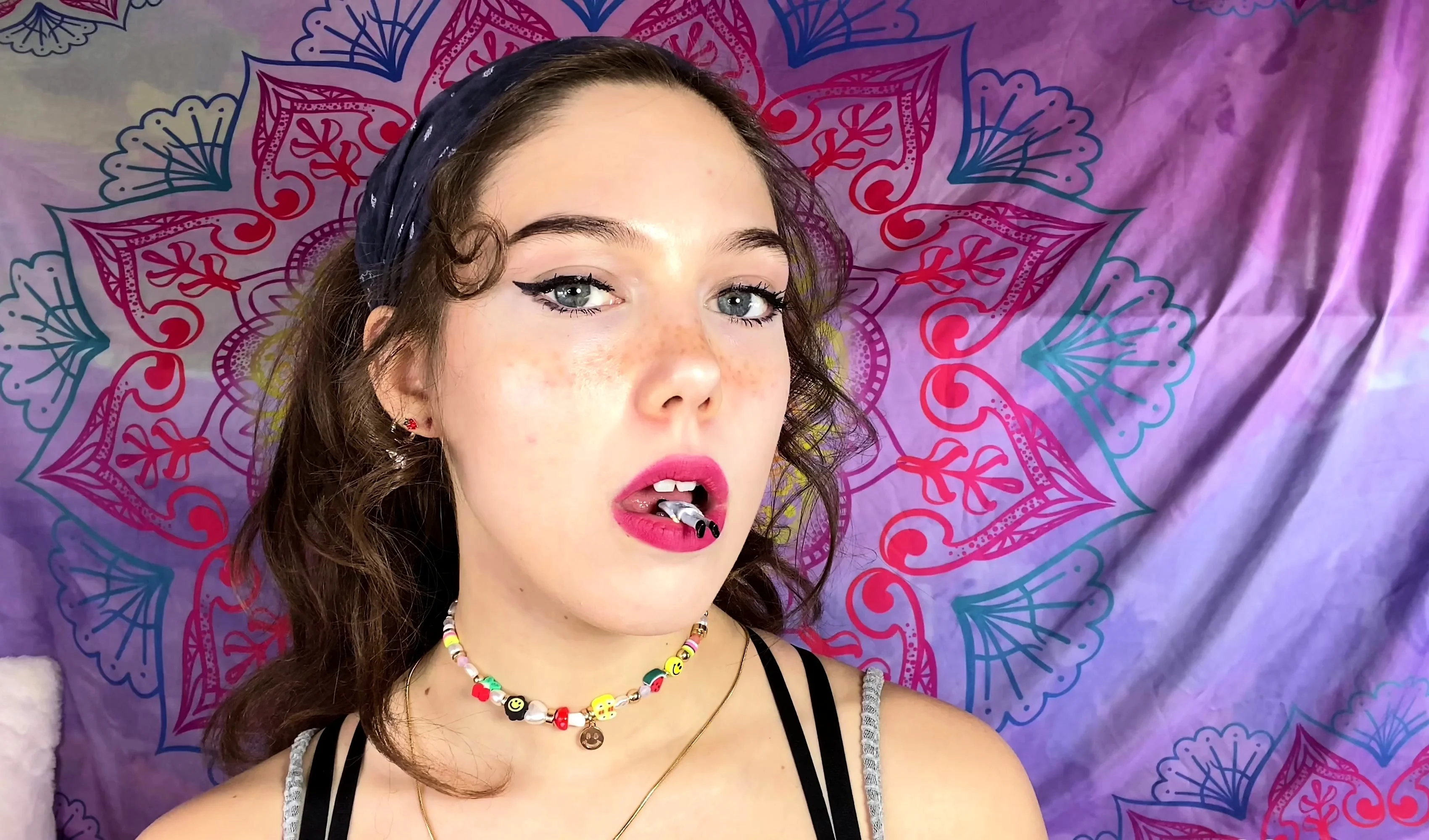 Brunette Solo Webcam Masturbation