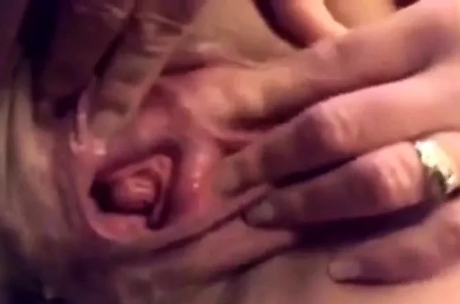 Granny pussy masturbation