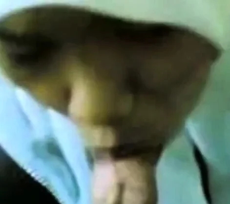Gadis Jilbab Putih