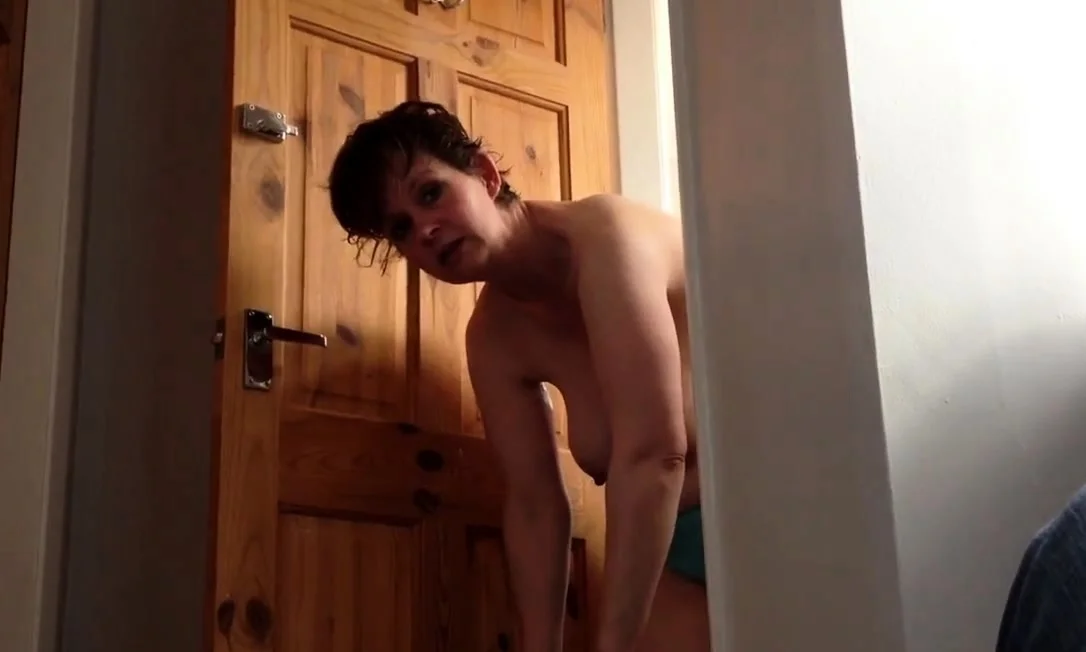 bit tit skut girl