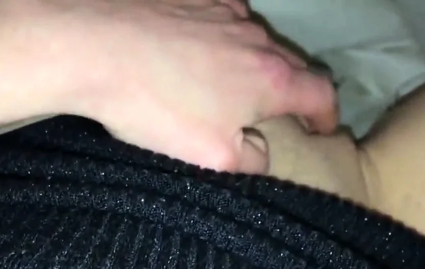 Slut play with her pussy in her bed