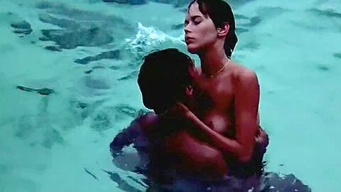 Sylvia Kristel and Charlotte Alexandra - Goodbye Emmanuelle (1977)