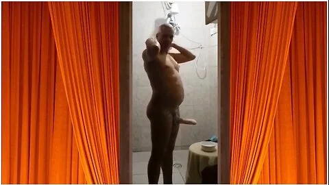 Meu Banho Gostoso de Pau Duro 002
