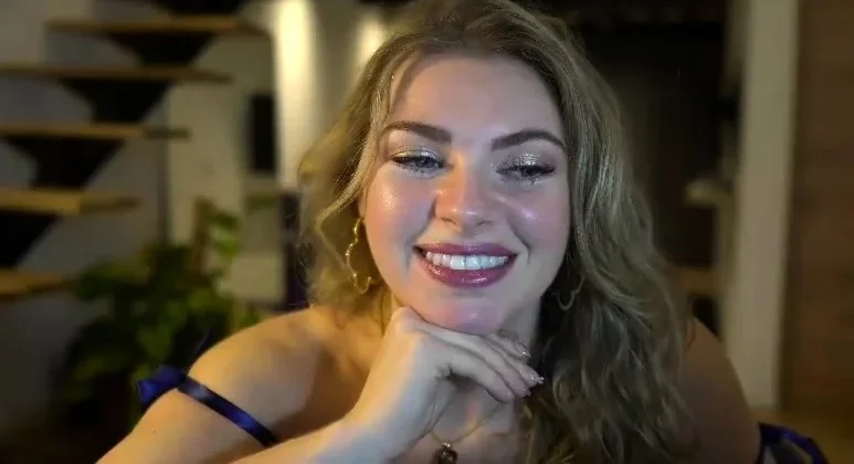 Close up MiLF getting it in the ass