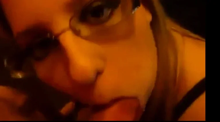 avale tout petite cochonne