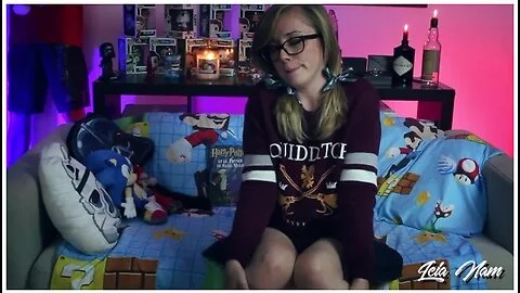 Leianam, Geek Francaise Se Fait Jouir Avec Un Gros Gode, Creamy