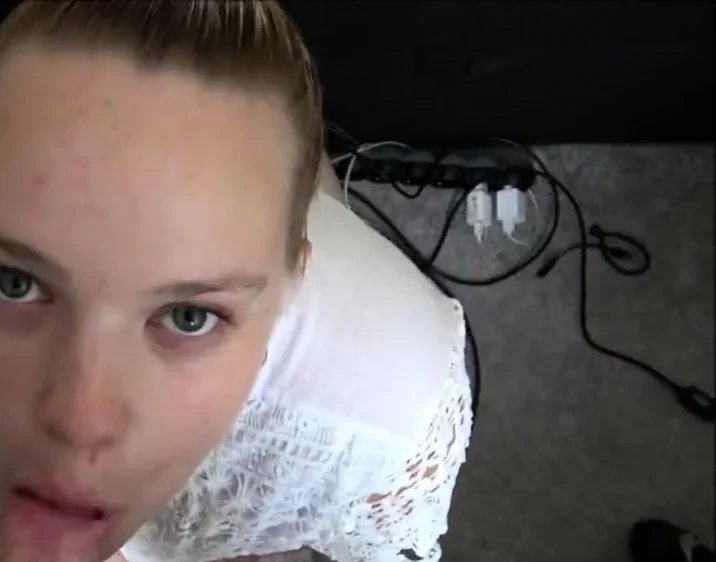 Please Fuck Me and Cum on My Face!