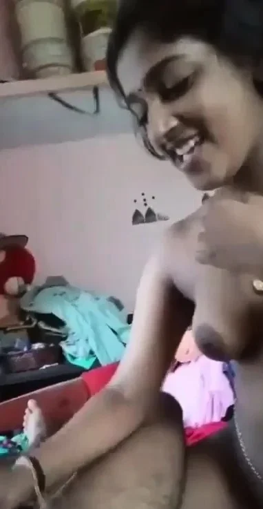 क्यूट साउथ इंडियन वाइफ