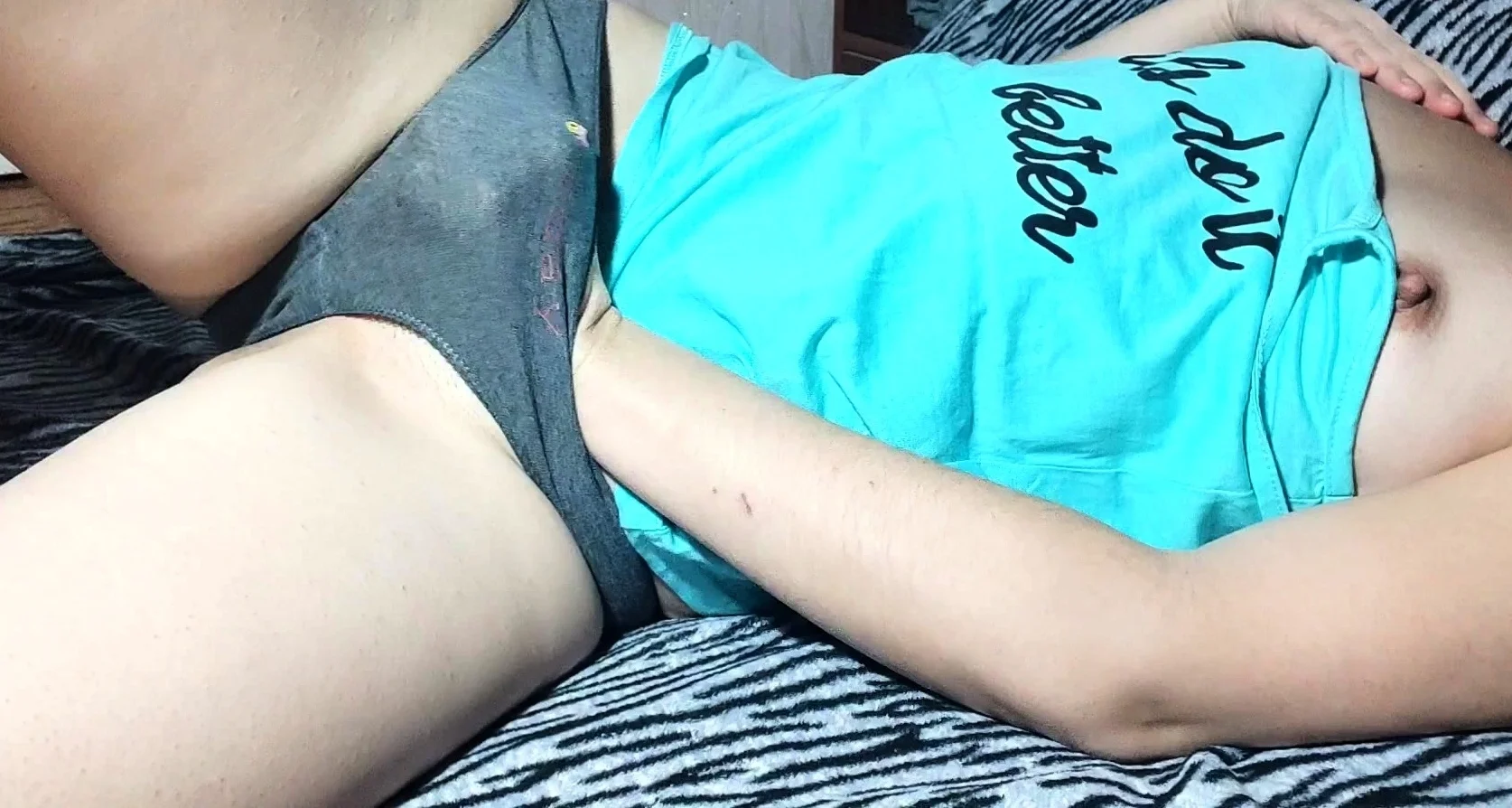 Amateur Jasmin stripping panties and masturbating