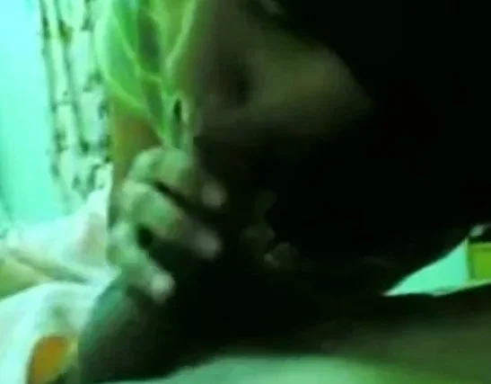 malay- awek tudung hisap konek bf