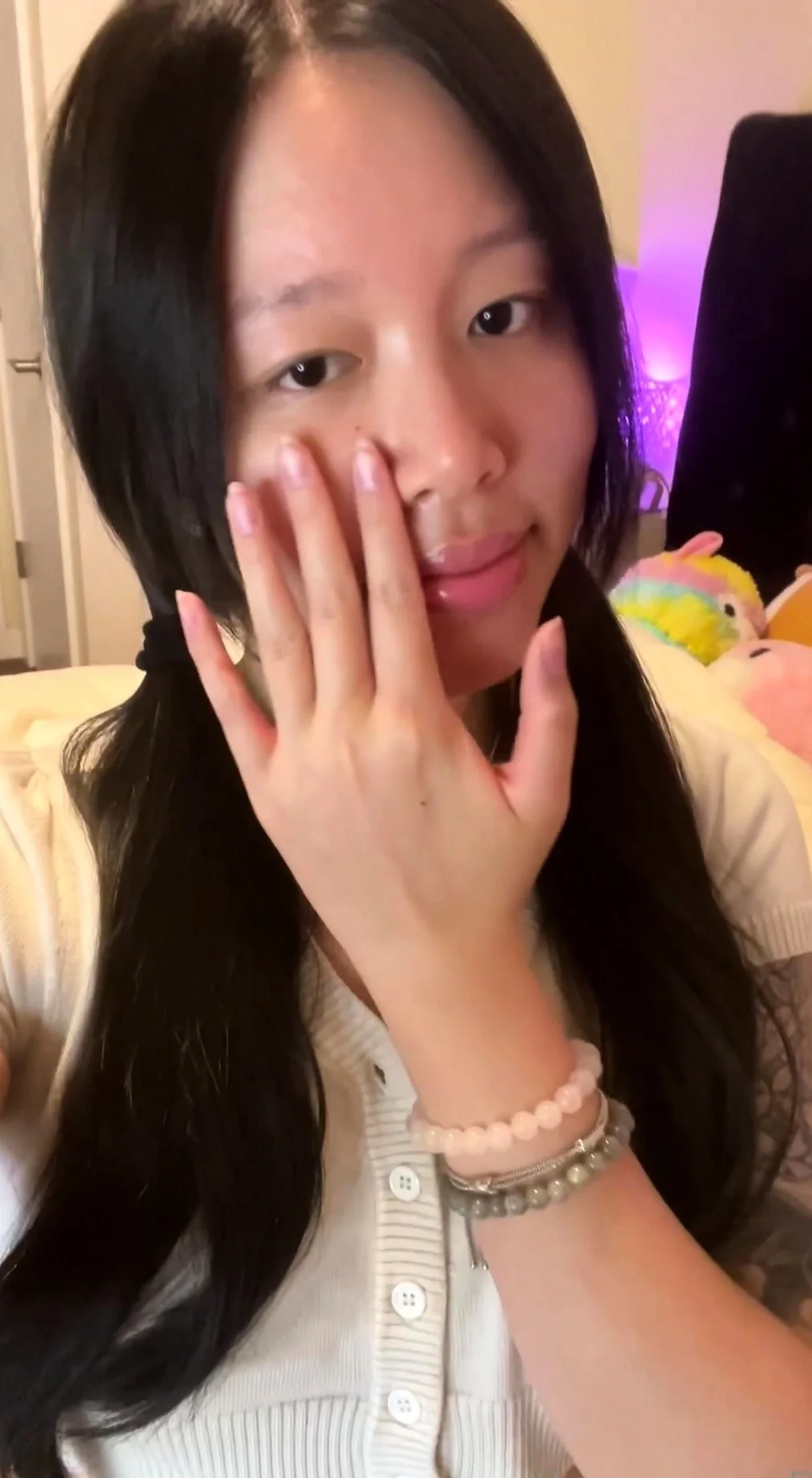 Amateur Asian teen sucks this big hard cock