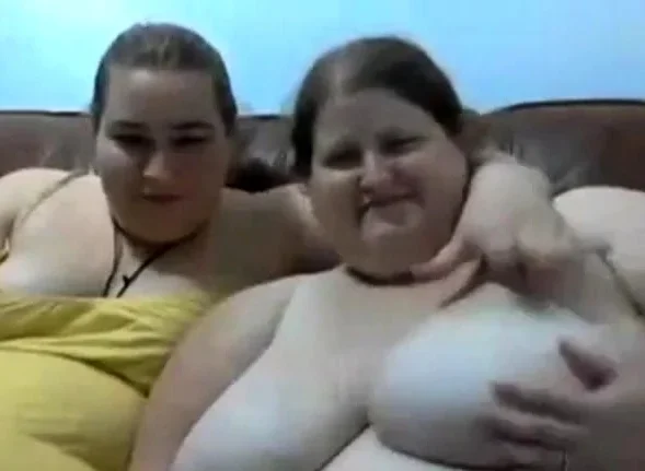 Big fat lesbians on cam