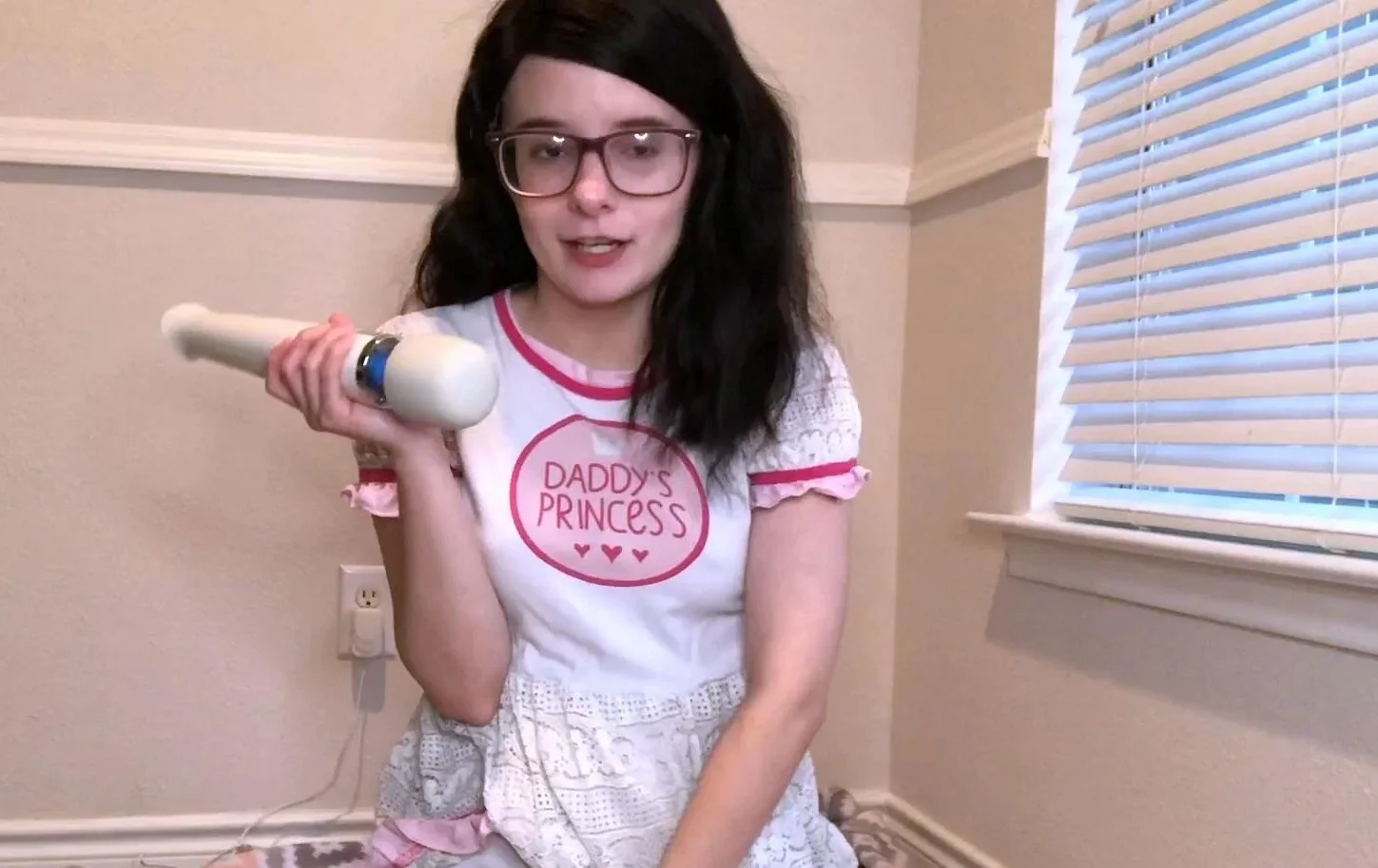 Amateur Brunette Slave Toyed