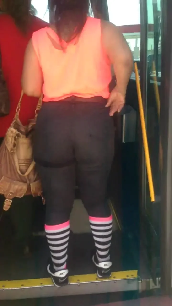 Jeans Eating Ass