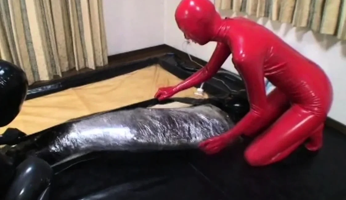 Fetish latex lesbians