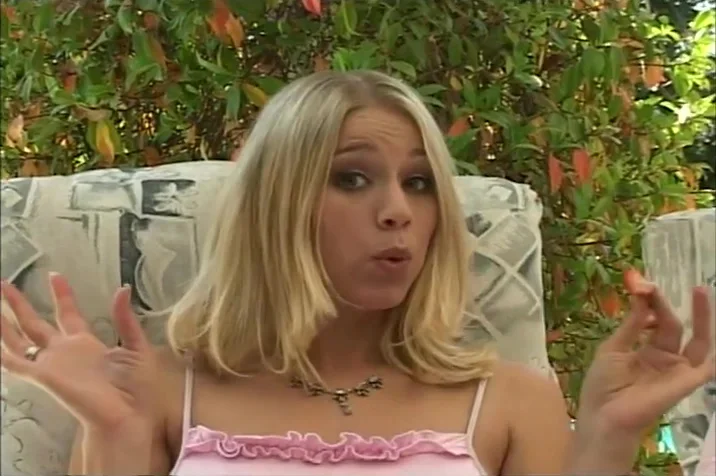 Dreamy Mist Shows Katie Morgan How To Get Herself Off