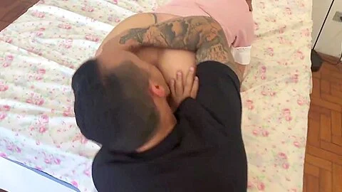Melissa Lisboa And Nego Catra - Fazendo Menage Com Anao Pistolinha E Para Provocar O Marido Corno 10 Min
