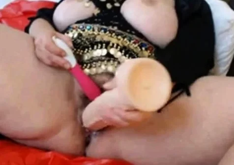 Hot Mature with Huge Dildo