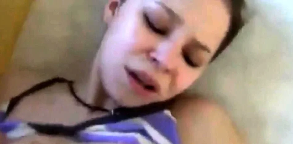 Cute Russian Girlfriend Sex at Public Swimming Pool