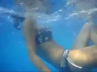 Underwater Ass candid