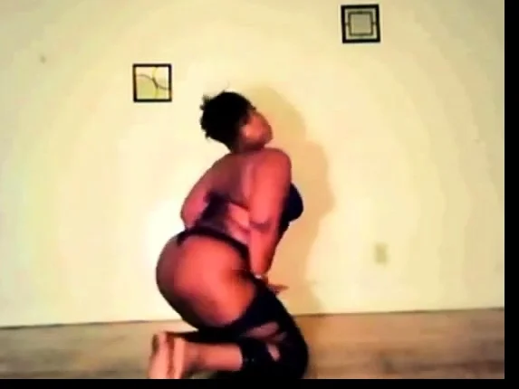 Sensual Black BBW Booty Twerk - Ameman