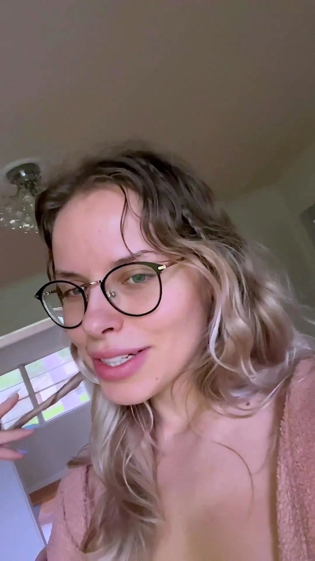 Amateur Blonde Teen Plays Solo with Toy Webcam Porn
