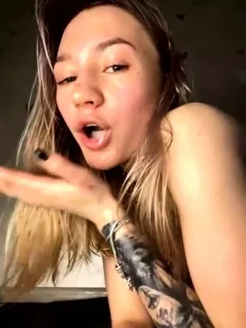 Amateur Teen Solo Masturbation with Huge Orgasm