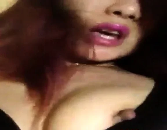 Freaky Asian girl pleasuring herself - selfie