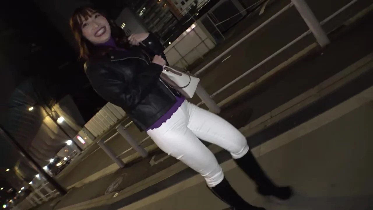 0010787_美人 素人 接吻などが含まれている