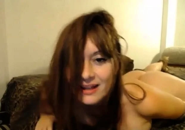 Lustful Webcam Babe Drives Me