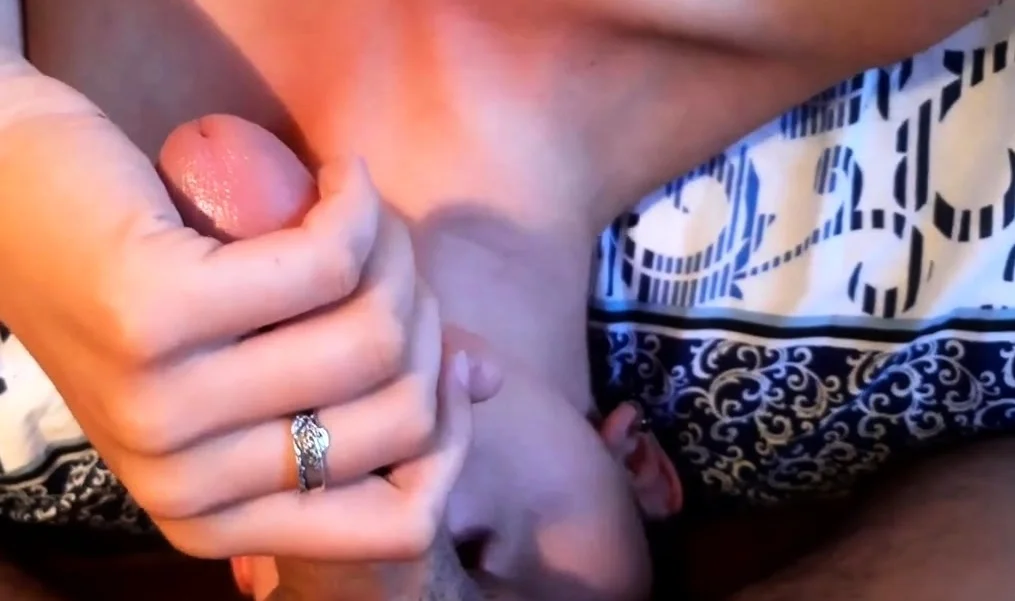 Hot Amateur Girl Plays with Vibrator, Gives BJ, Gets Facial
