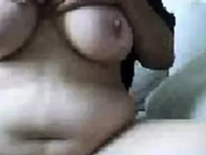 sexy israeli milf show lovely tits on cam
